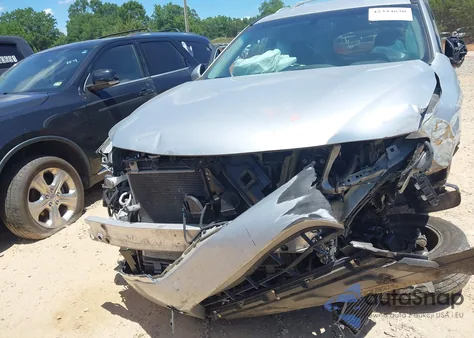 2015 Nissan Pathfinder Sv z USA, uszkodzony, nr VIN 5N1AR2MM6FC668911